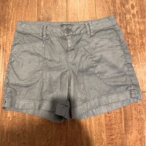 Level 99. For Anthropologie Women’s shorts in grey Size 32